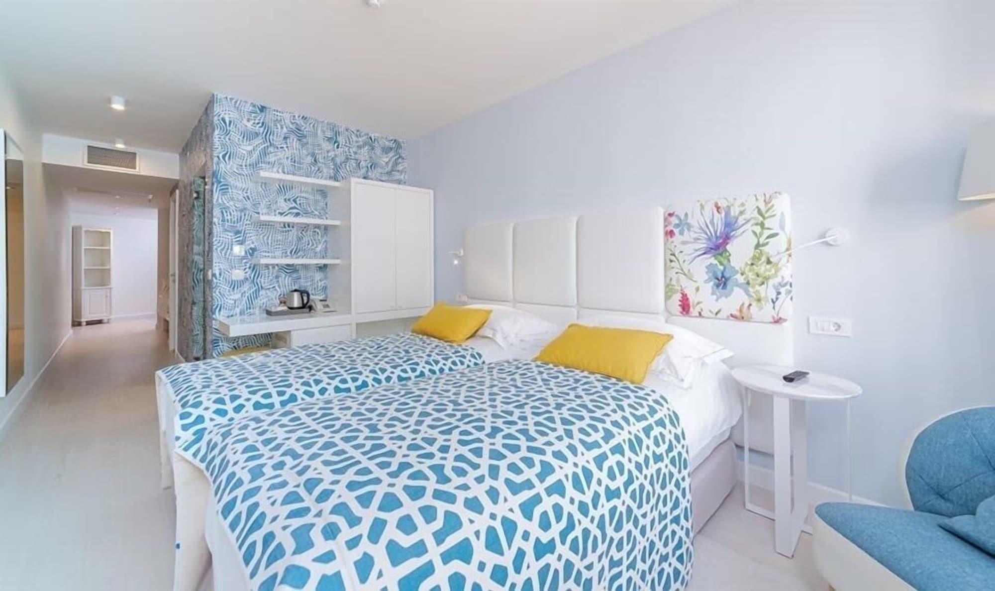 Amadria Park Beach Hotel Jakov Sibenik Bagian luar foto